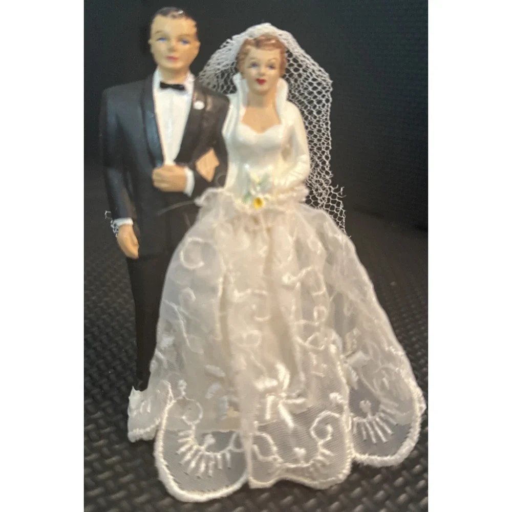 Vintage 1950's Coast Novelty Porcelain Wedding Cake Topper 4